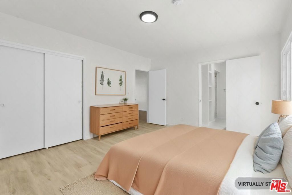 Photo of Listing #25545605