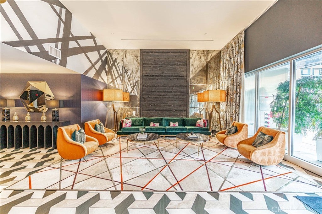 Photo of Listing #DW25119722