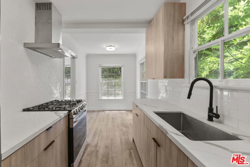 Photo of Listing #25545773