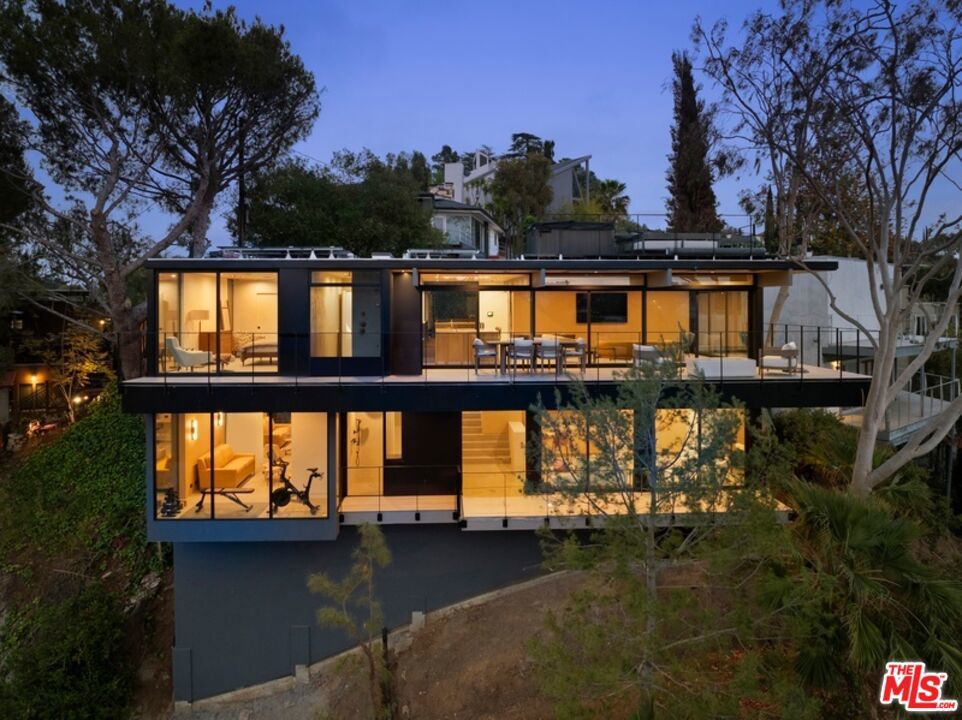 Photo of Listing #25545193