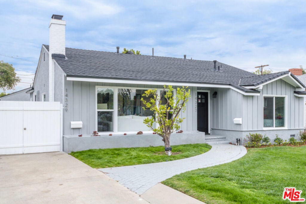 Photo of Listing #25545899