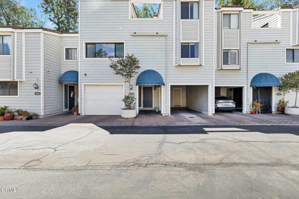 Photo of Listing #V1-30288