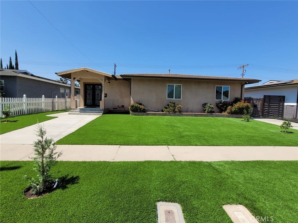 Photo of Listing #SR25121278