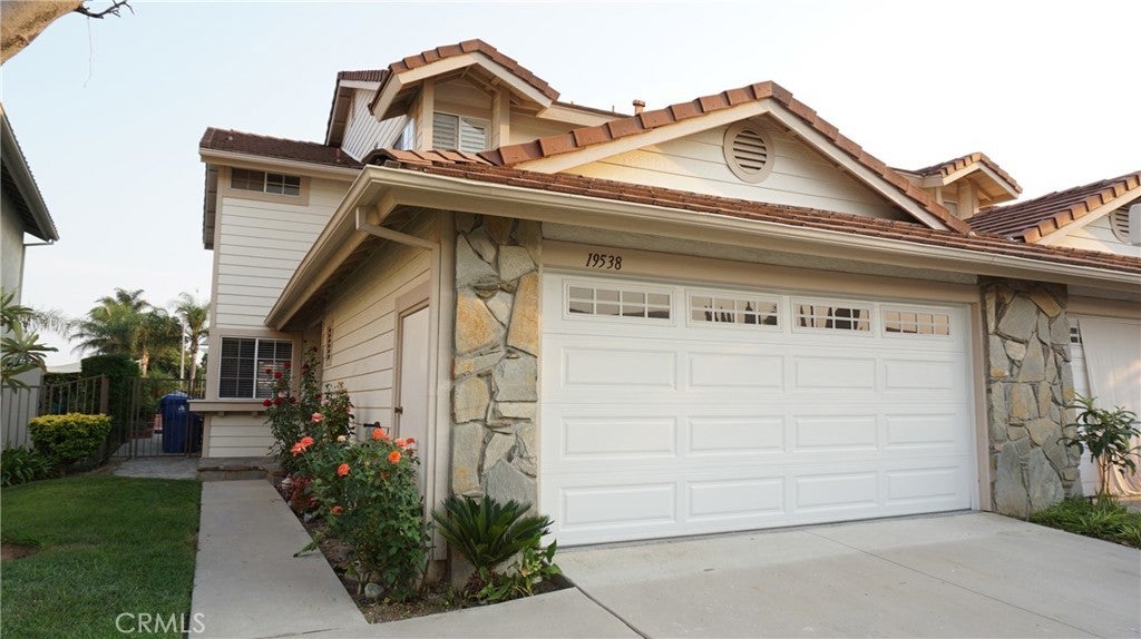 Photo of Listing #SR25122126