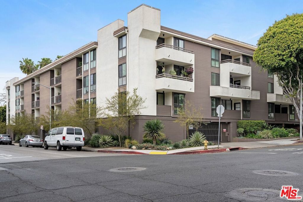 Photo of Listing #25545547