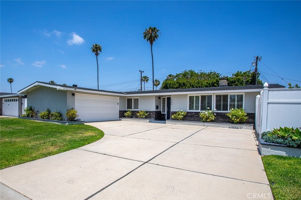 Photo of Listing #NP25120786