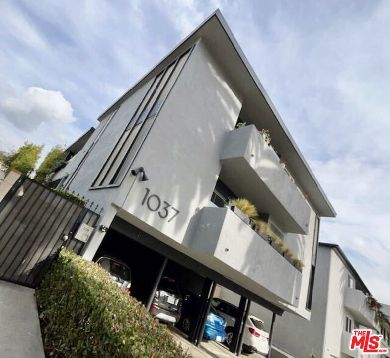 Photo of Listing #25546349