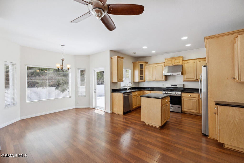 Photo of Listing #225002731