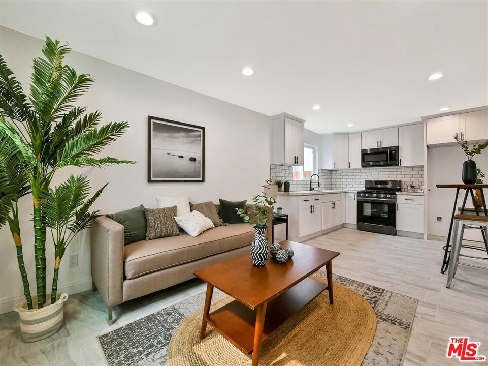 Photo of Listing #25547231