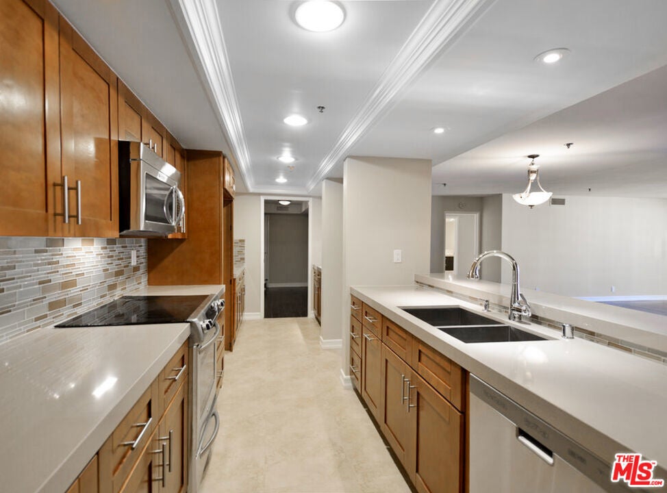 Photo of Listing #25547225