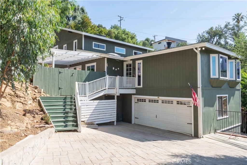 Photo of Listing #SR25123080