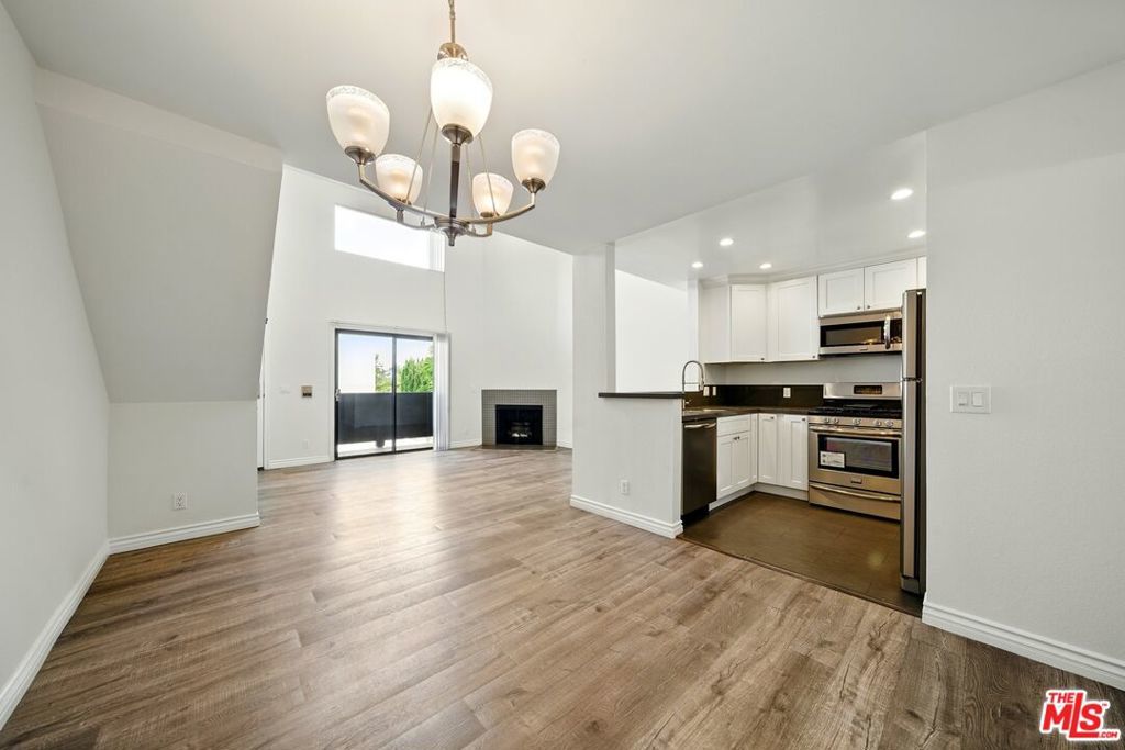 Photo of Listing #25546265