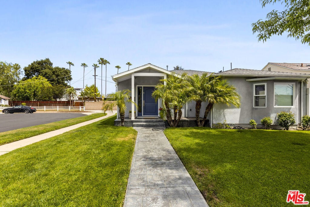 Photo of Listing #25547917