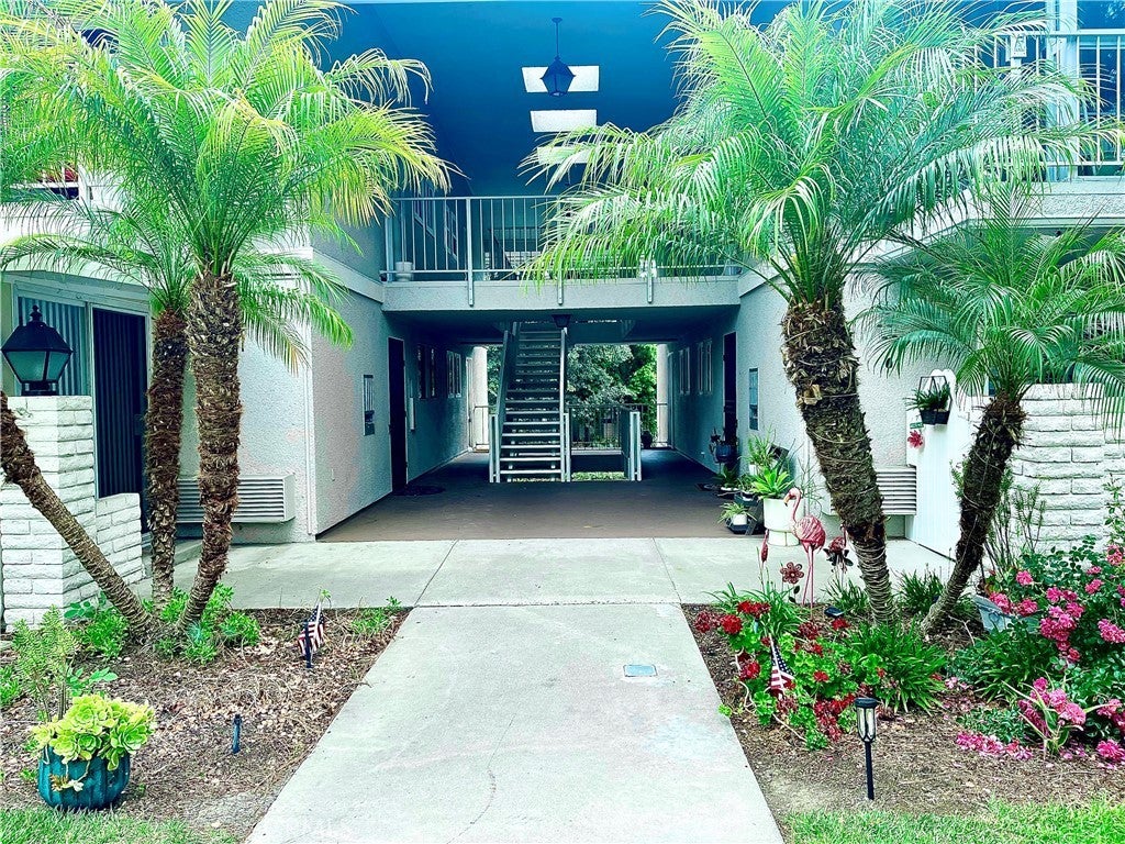 Photo of Listing #OC25125103