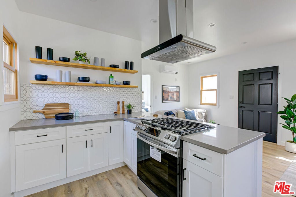 Photo of Listing #25548153