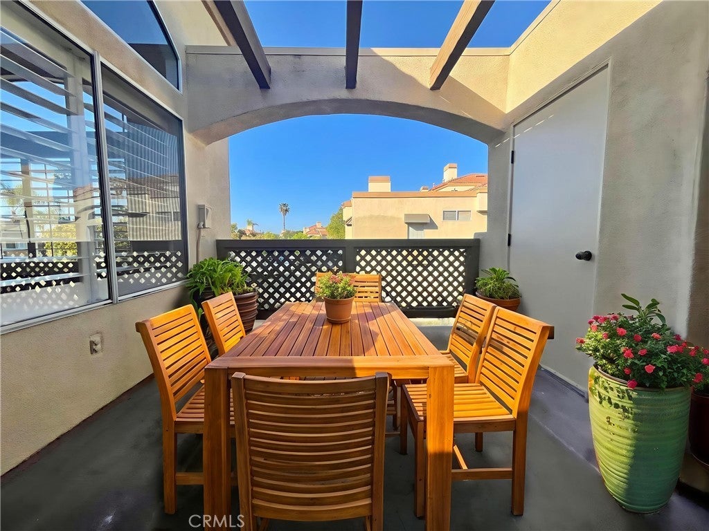 Photo of Listing #OC25121101