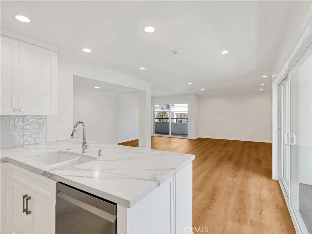 Photo of Listing #SB25125623