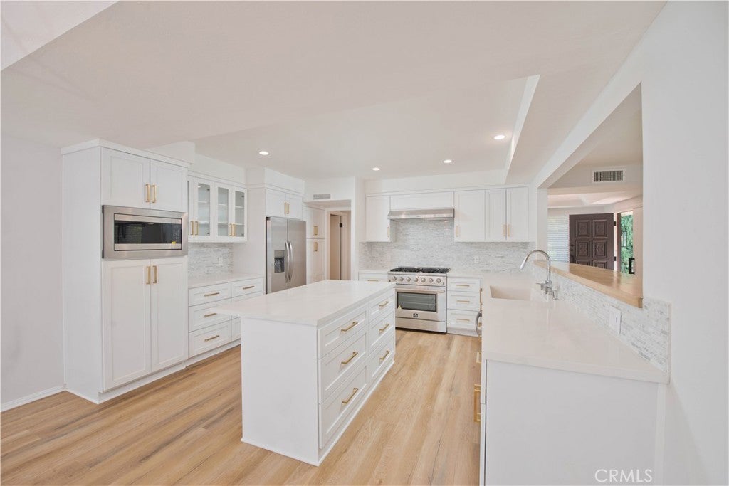 Photo of Listing #SR25126934