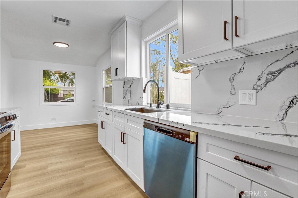 Photo of Listing #SR25126240