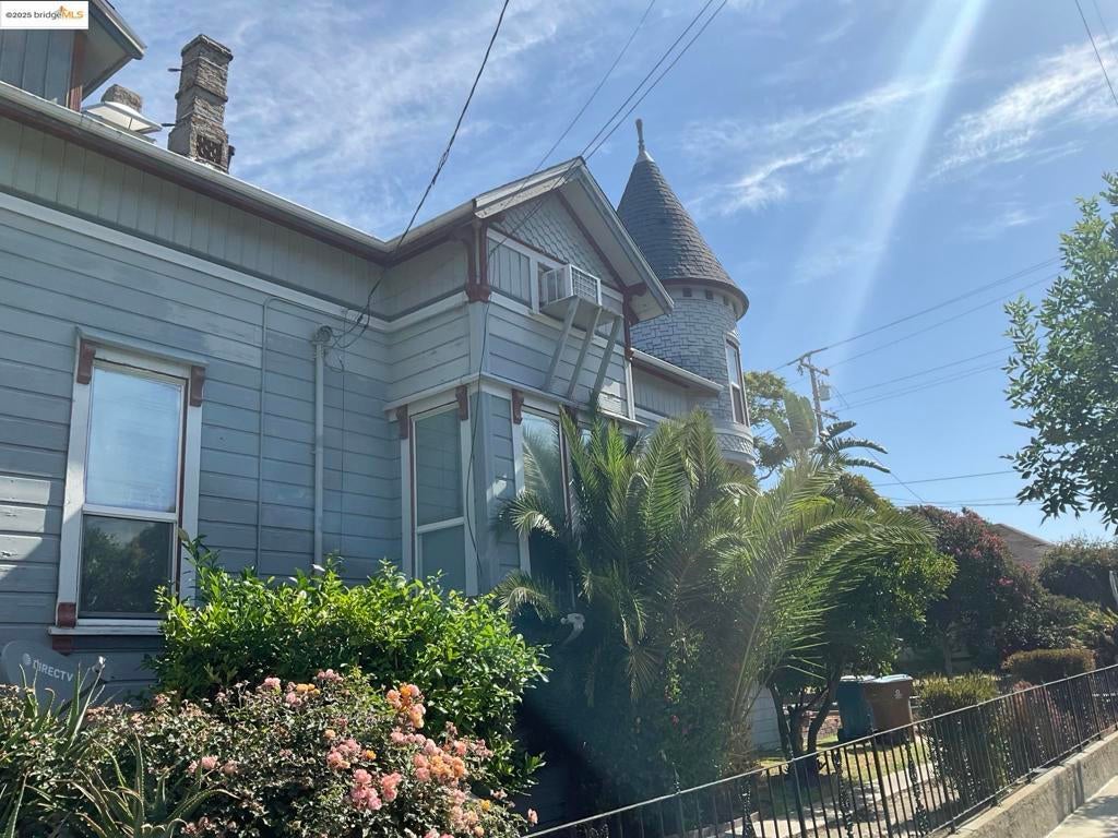 Photo of Listing #41100471