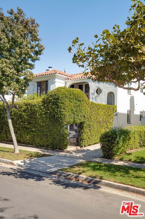 Photo of Listing #25548127