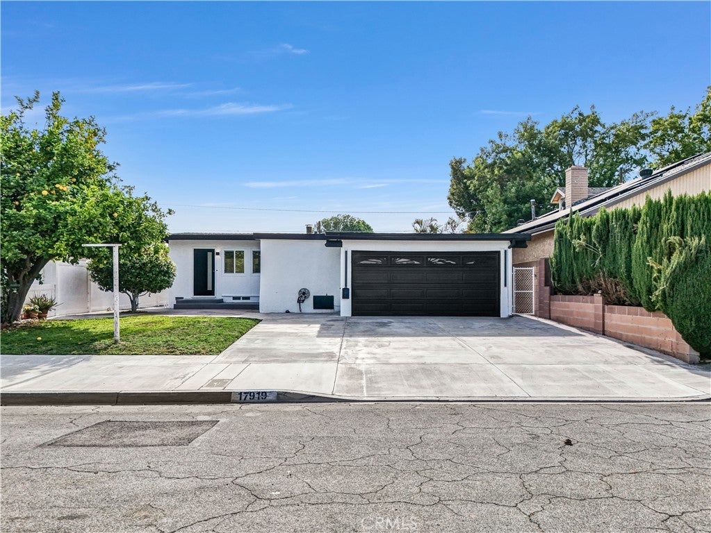 Photo of Listing #RS25125954