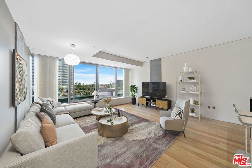 Photo of Listing #25544061