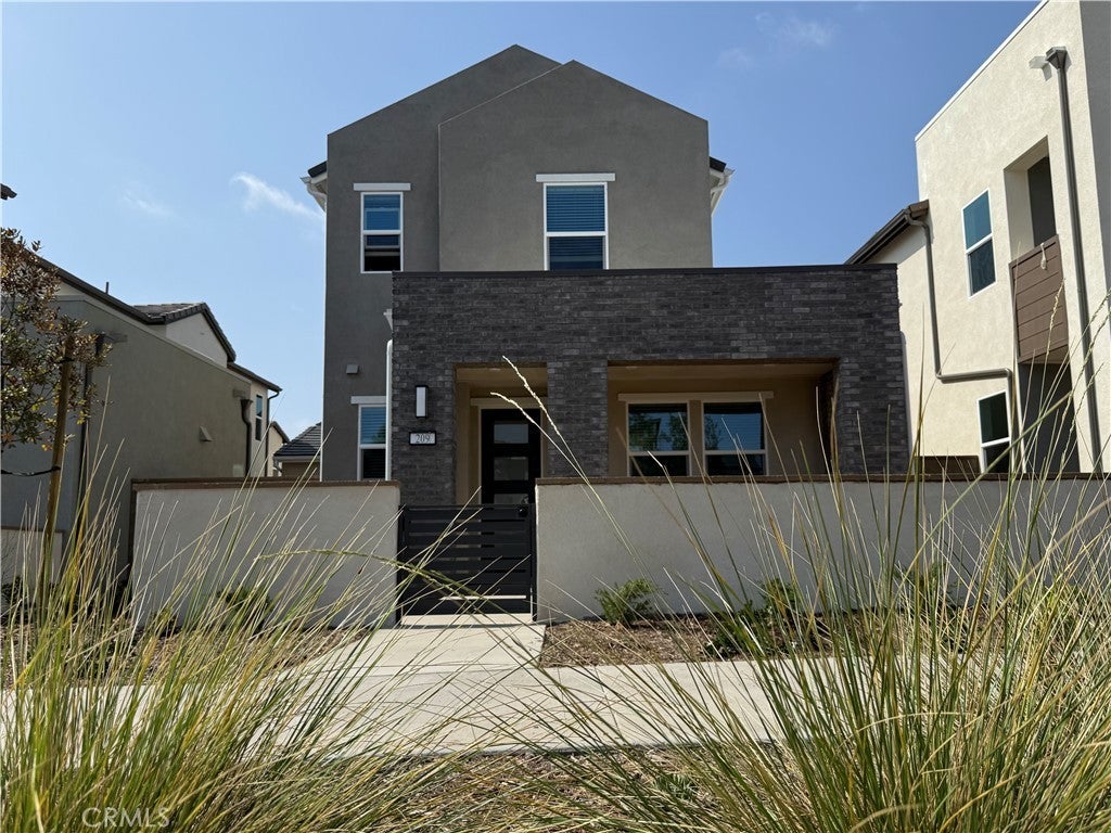 Photo of Listing #OC25127588