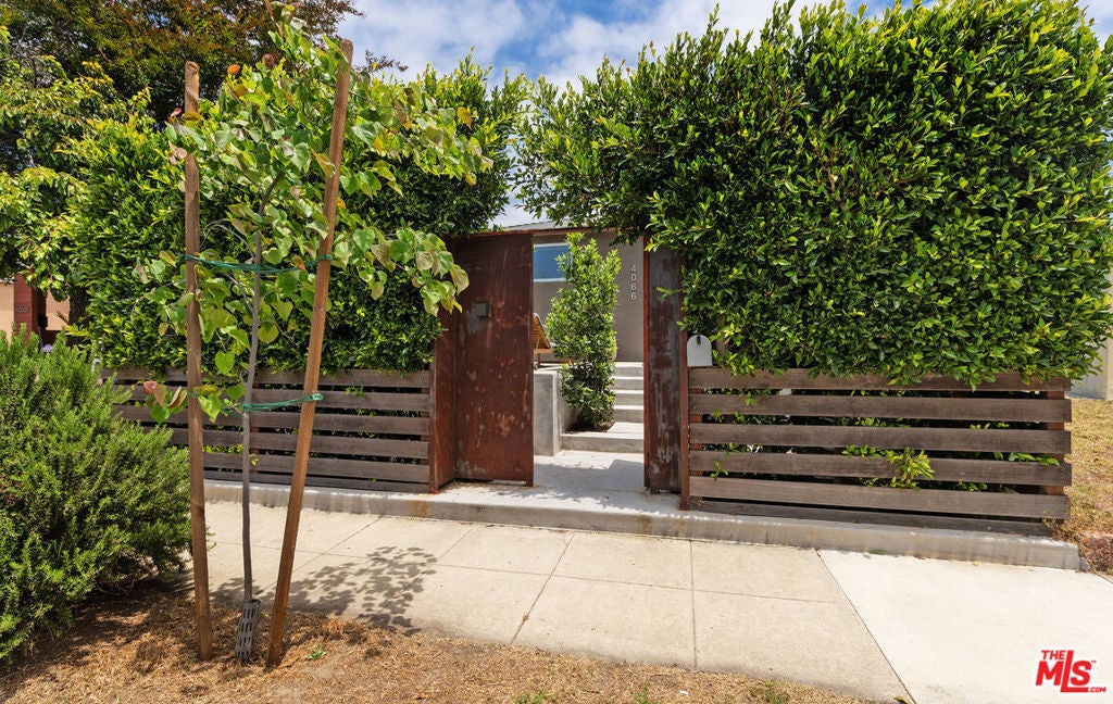 Photo of Listing #25549459