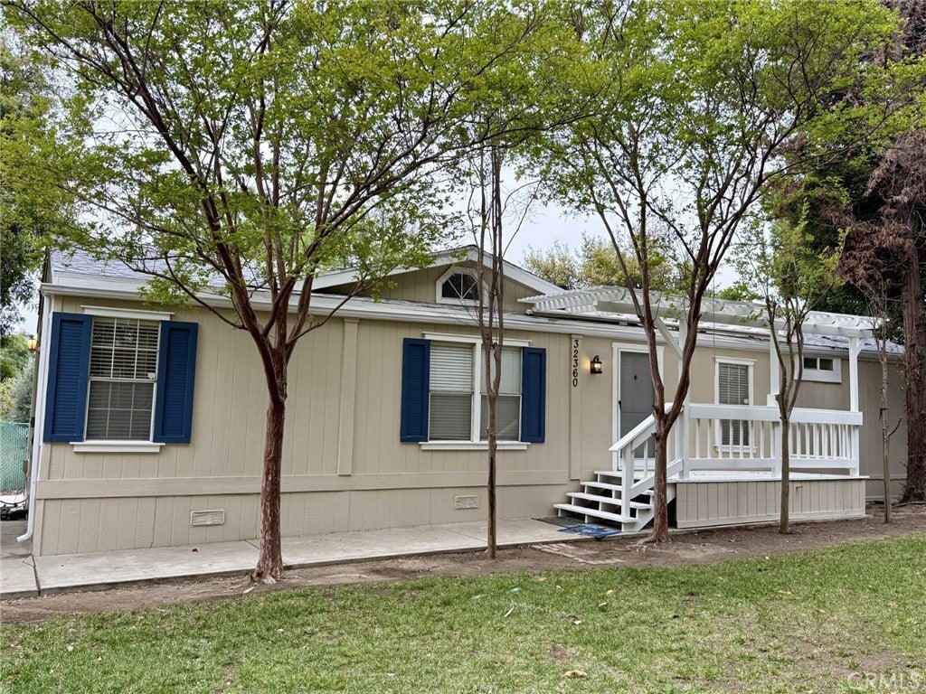 Photo of Listing #IV25097698