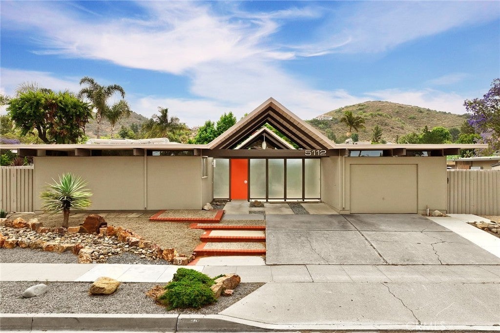 Photo of Listing #PW25116661