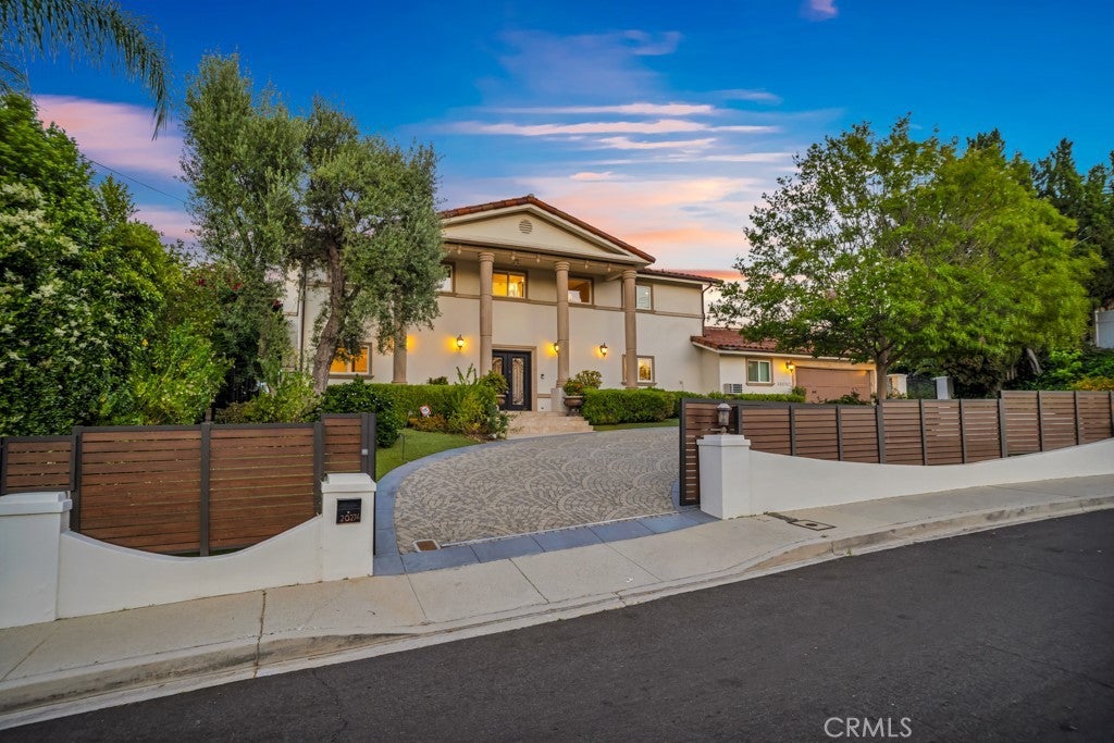 Photo of Listing #SR25131195