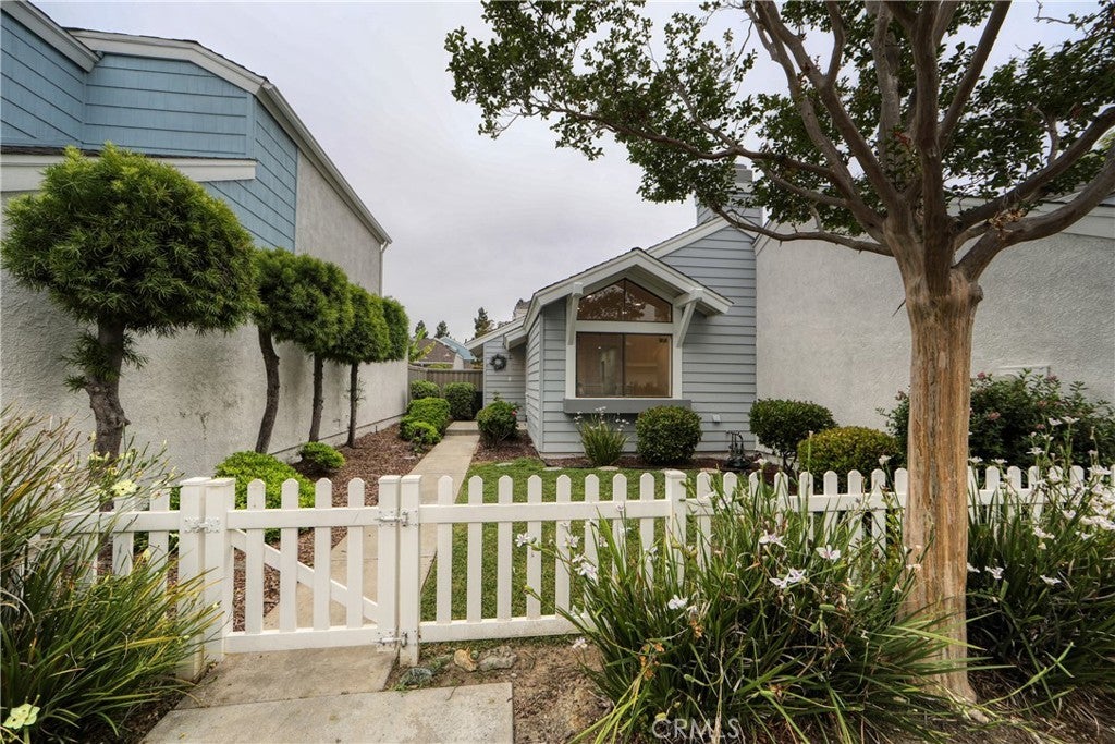 Photo of Listing #OC25129980