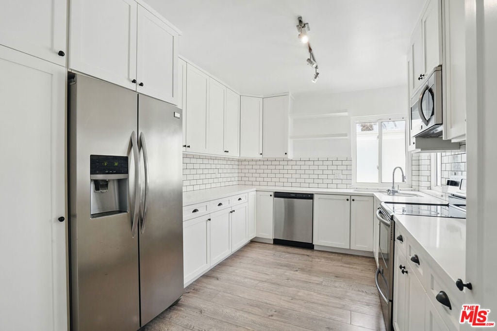 Photo of Listing #25544647