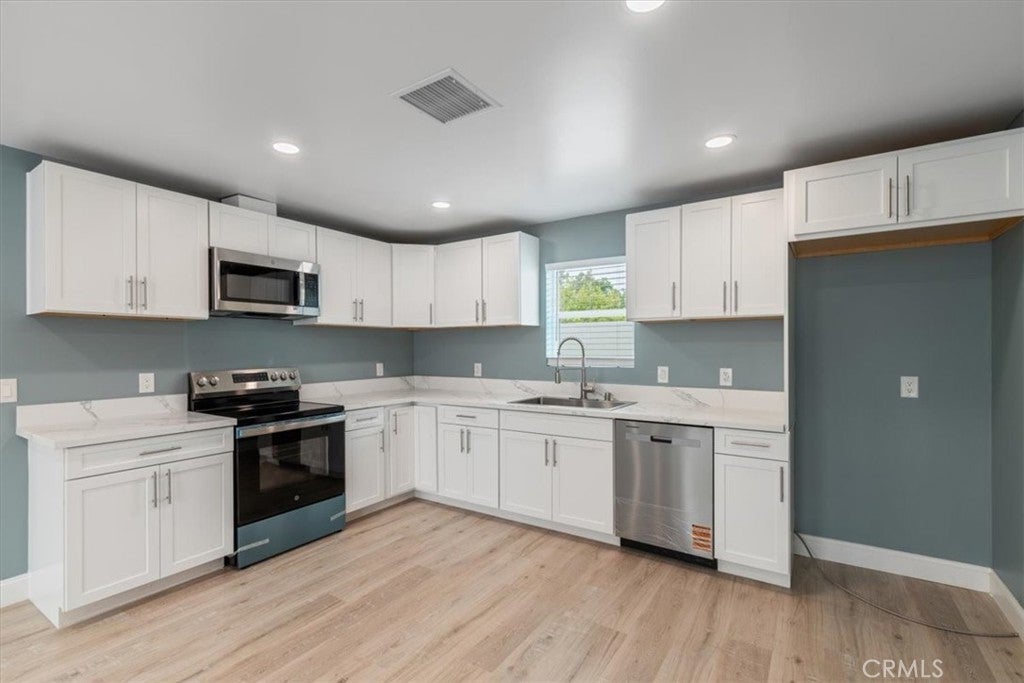 Photo of Listing #SR25132124