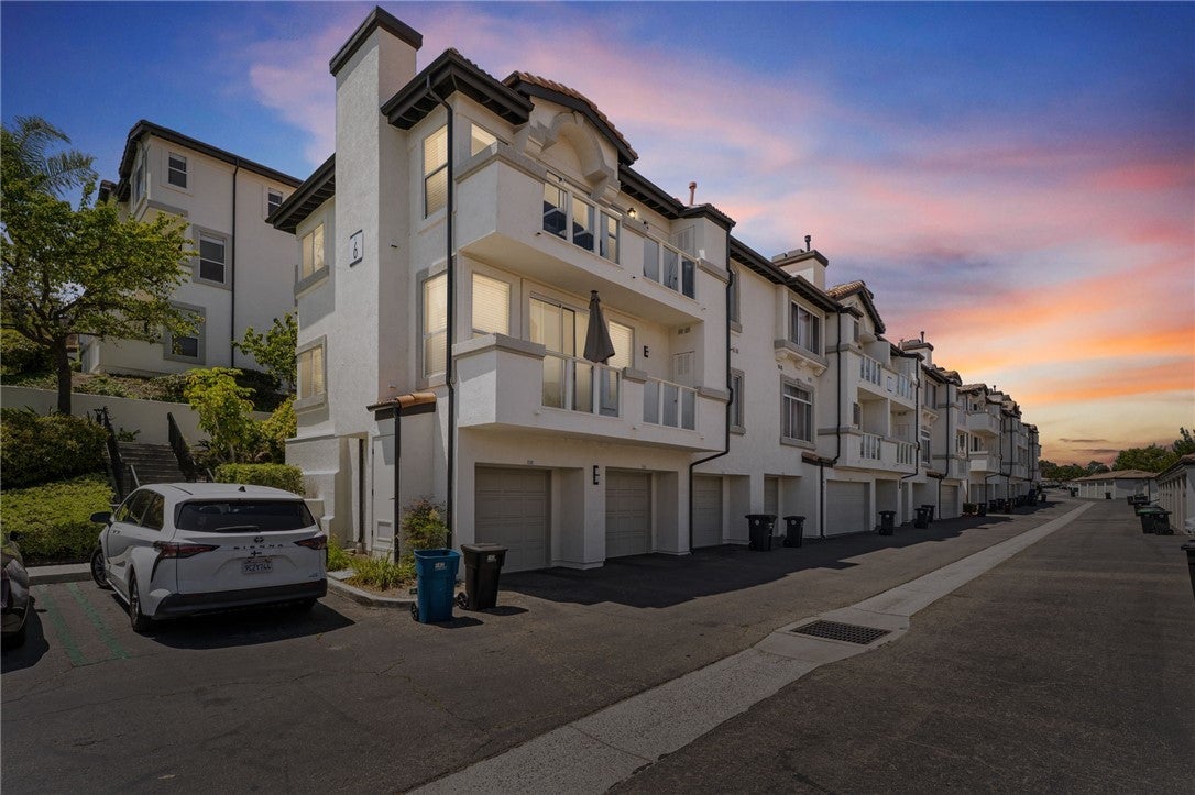 Photo of Listing #PW25132125