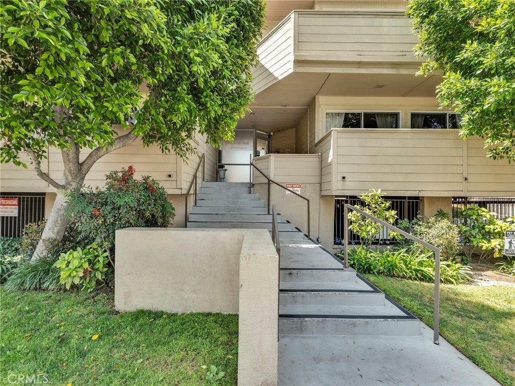 Photo of Listing #SR25132236