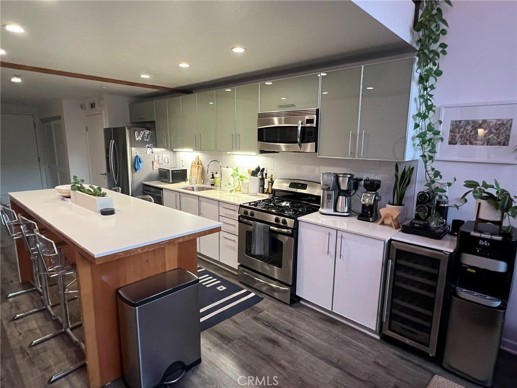 Photo of Listing #IV25130479