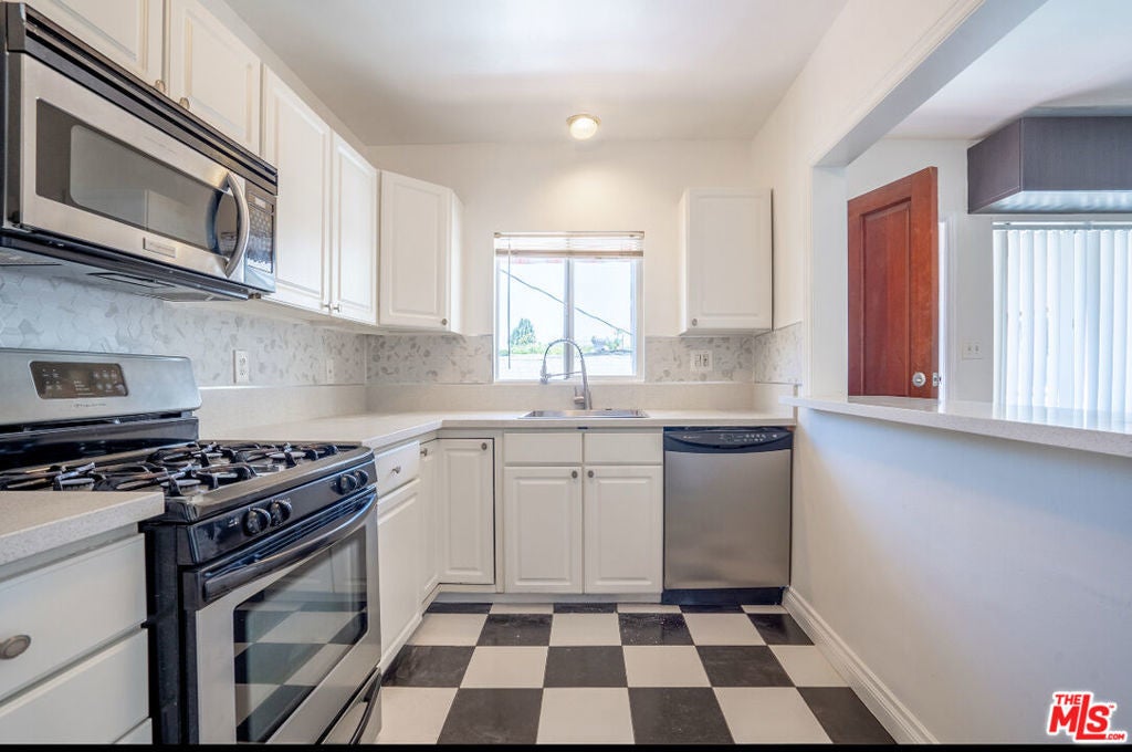 Photo of Listing #25550355