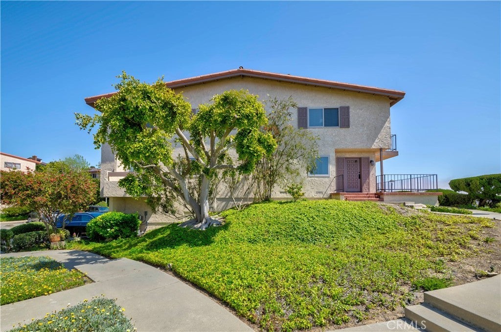 Photo of Listing #PV25132893