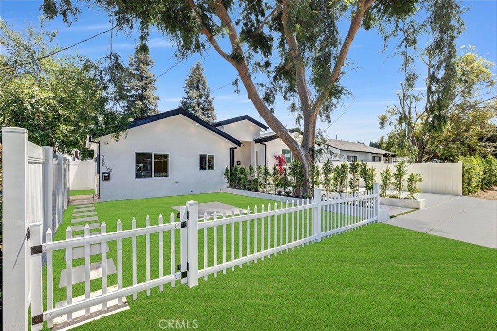 Photo of Listing #SR25133142