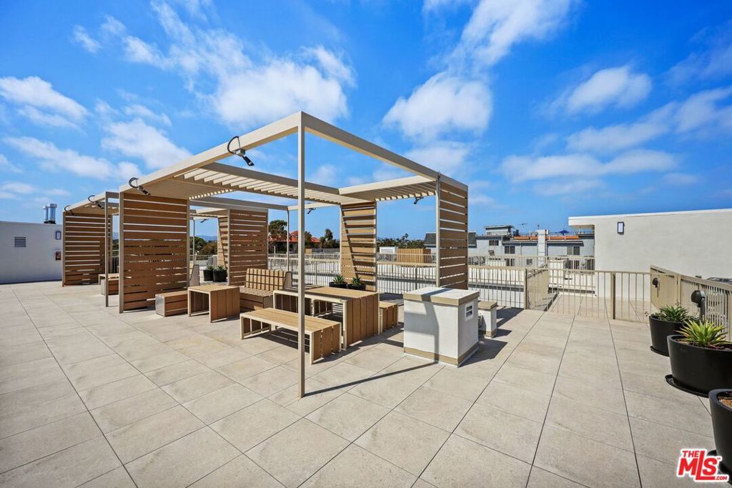 Photo of Listing #25552425