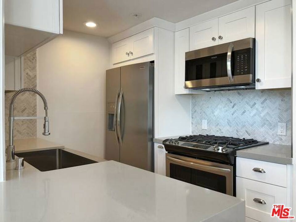 Photo of Listing #25552867