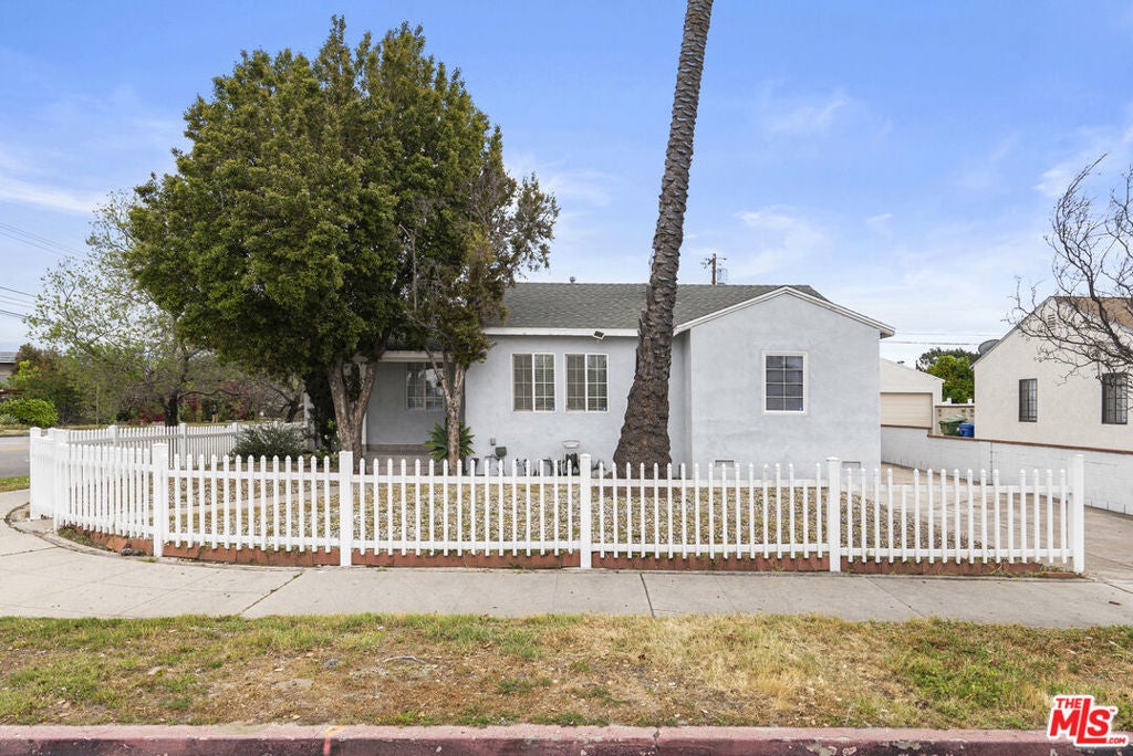 Photo of Listing #25552839