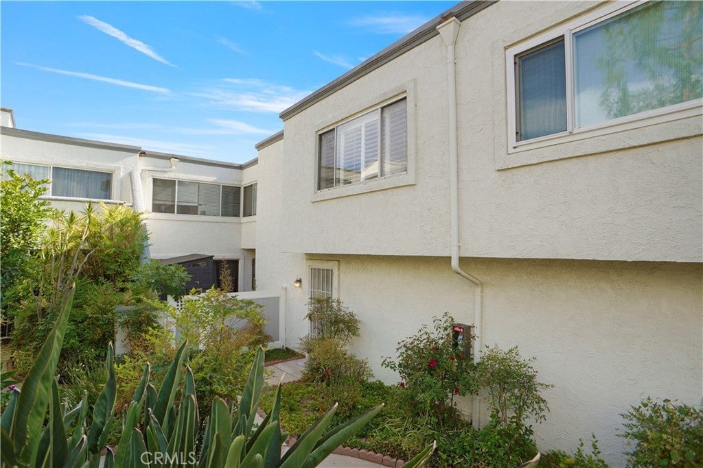 Photo of Listing #SR25134601