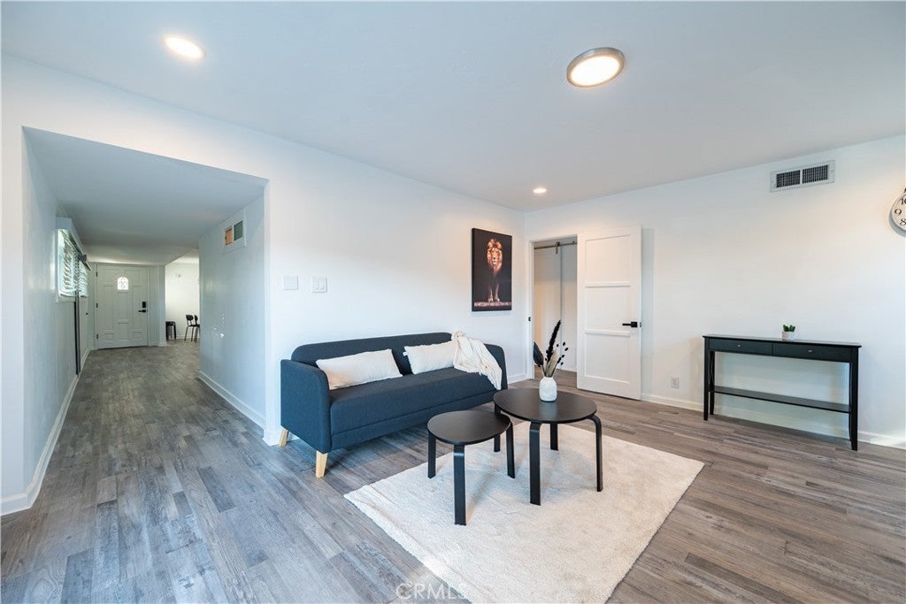 Photo of Listing #OC25134599