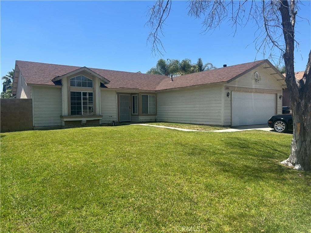 Photo of Listing #IV25132906