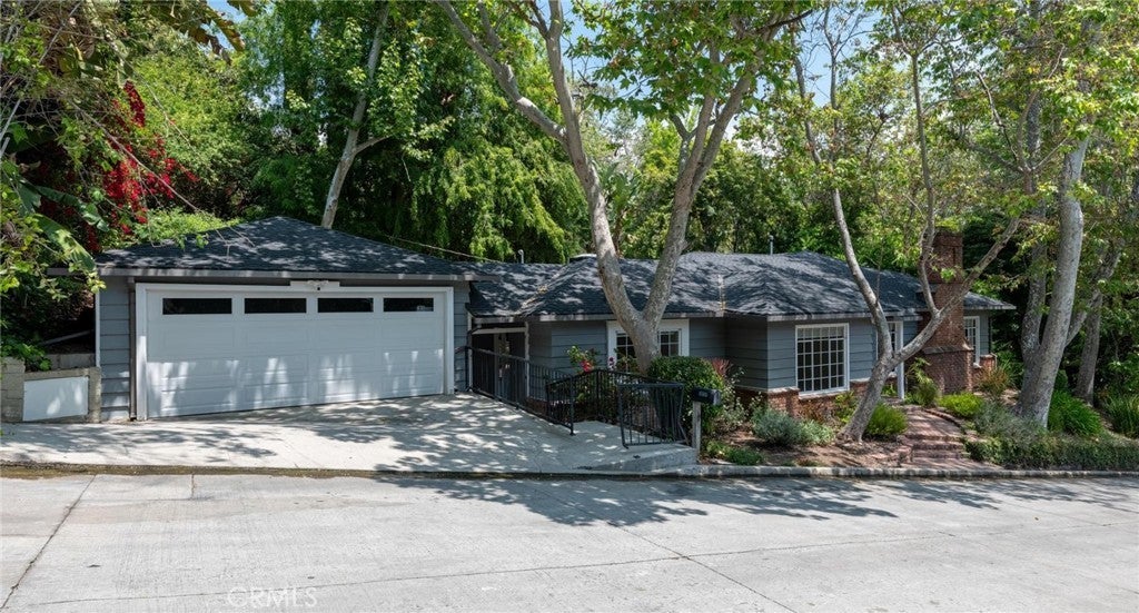 Photo of Listing #SB25135081