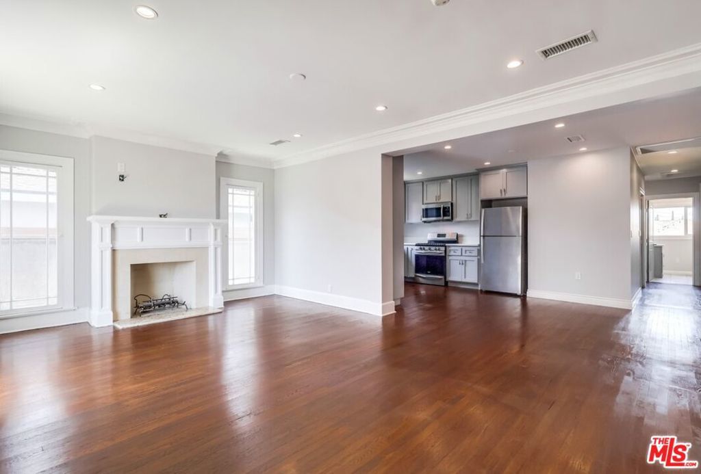 Photo of Listing #25552965