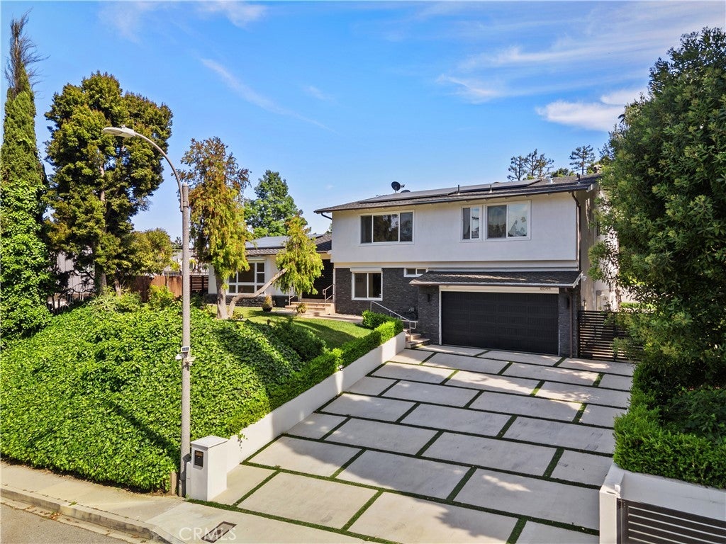 Photo of Listing #SR25135194